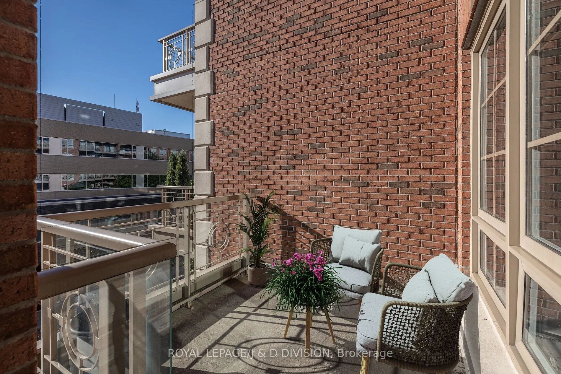 20 Burkebrook Pl, #426