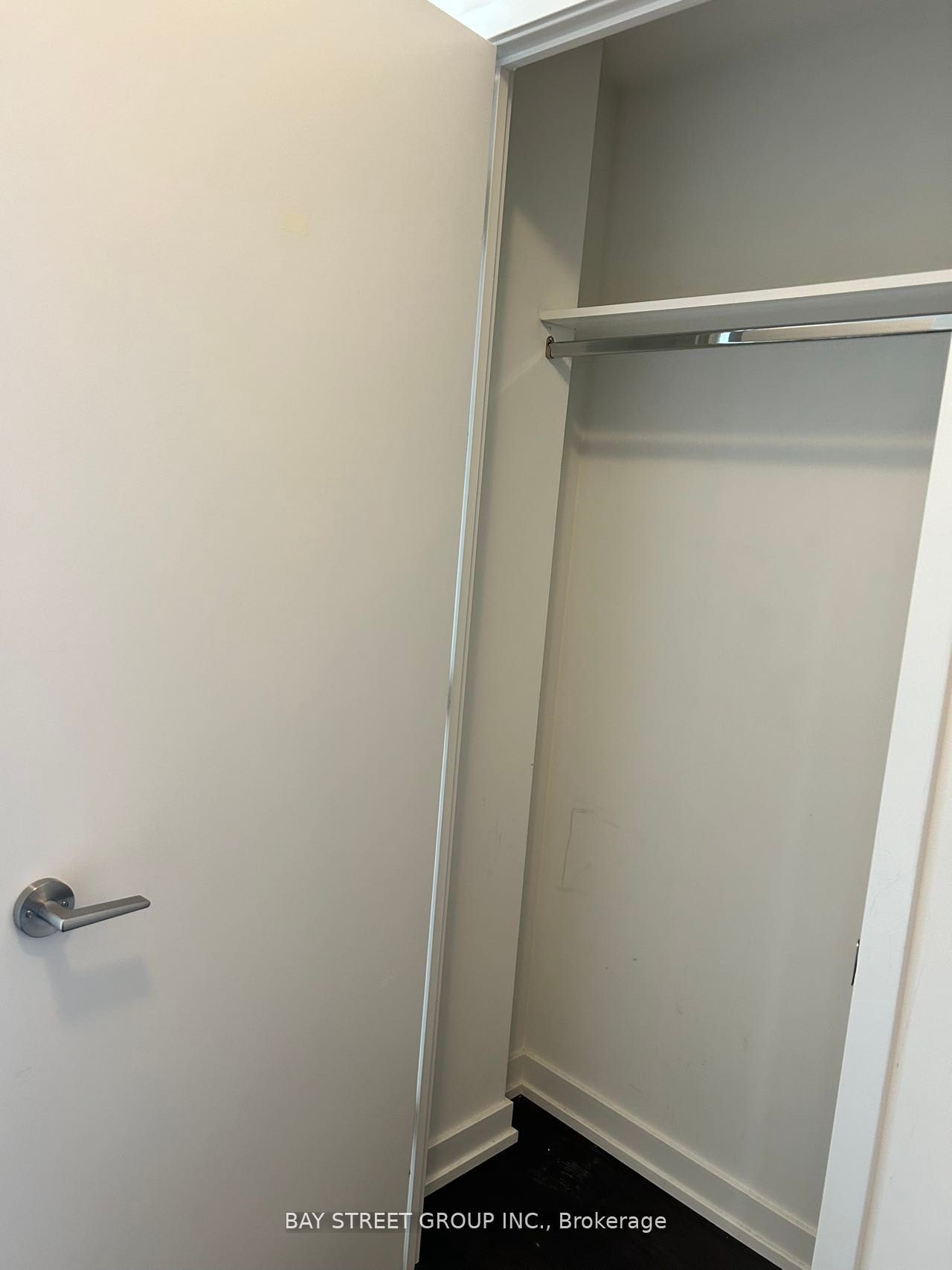 1 Yorkville Ave, #2008