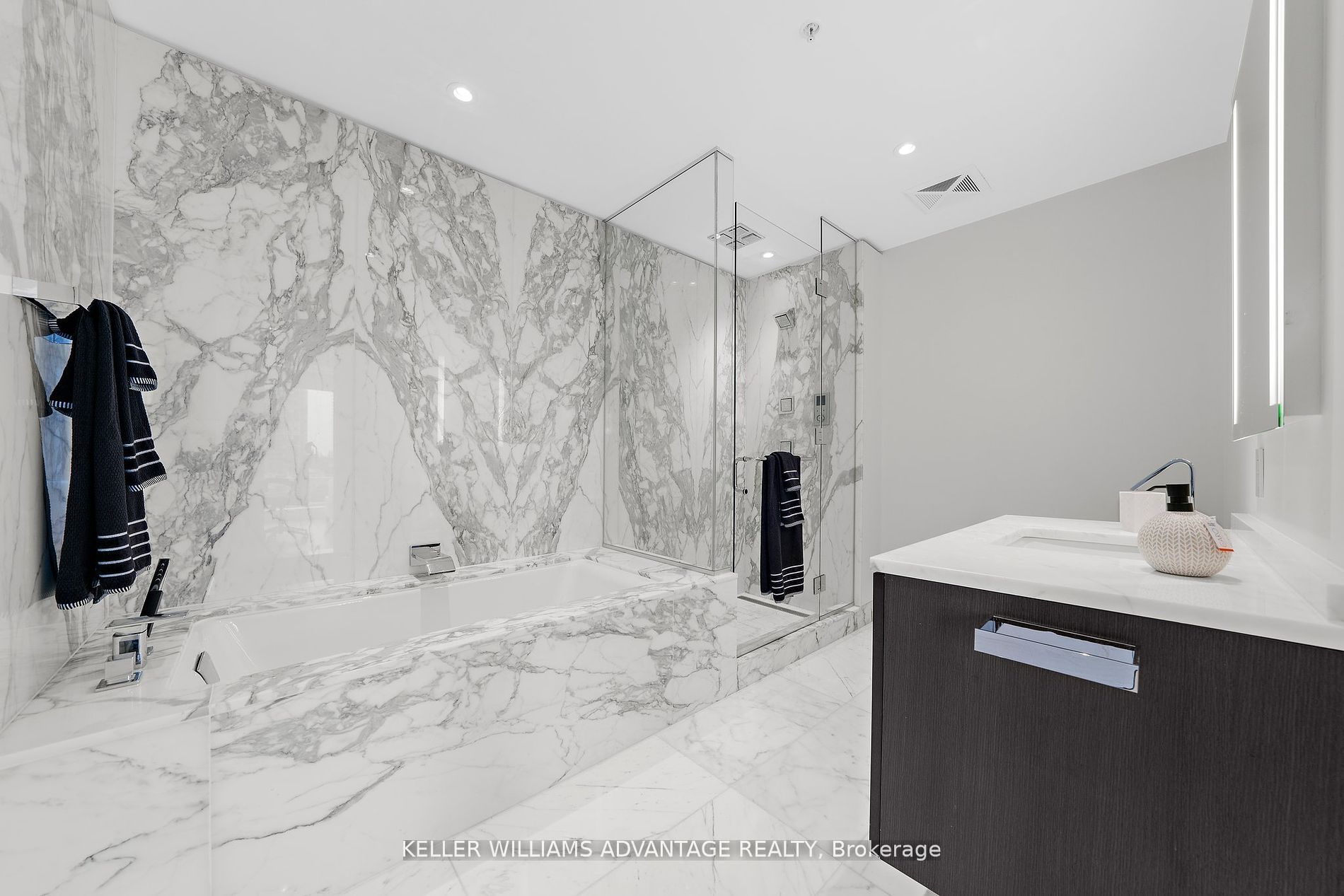 180 University Avenue, #2104
