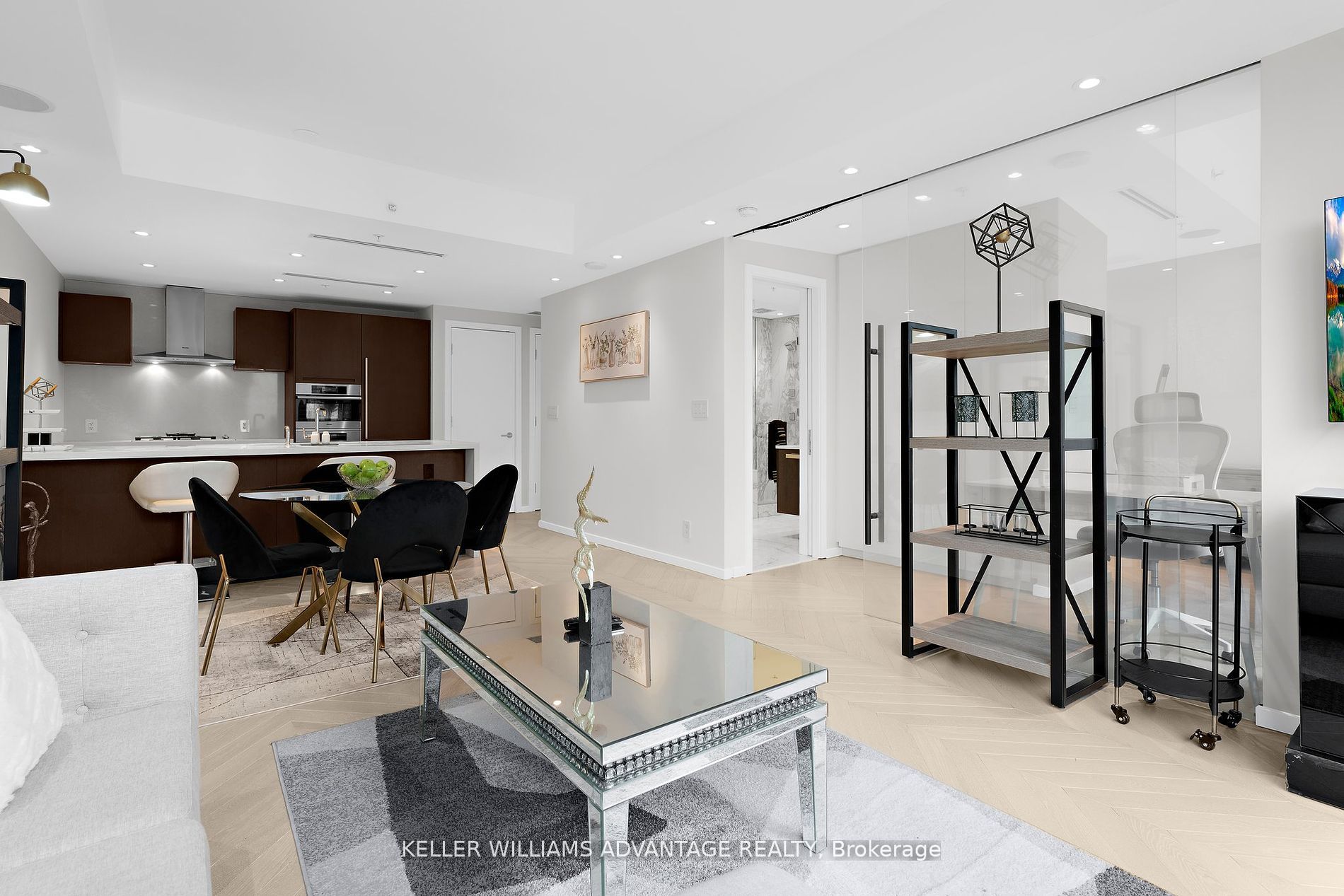180 University Avenue, #2104
