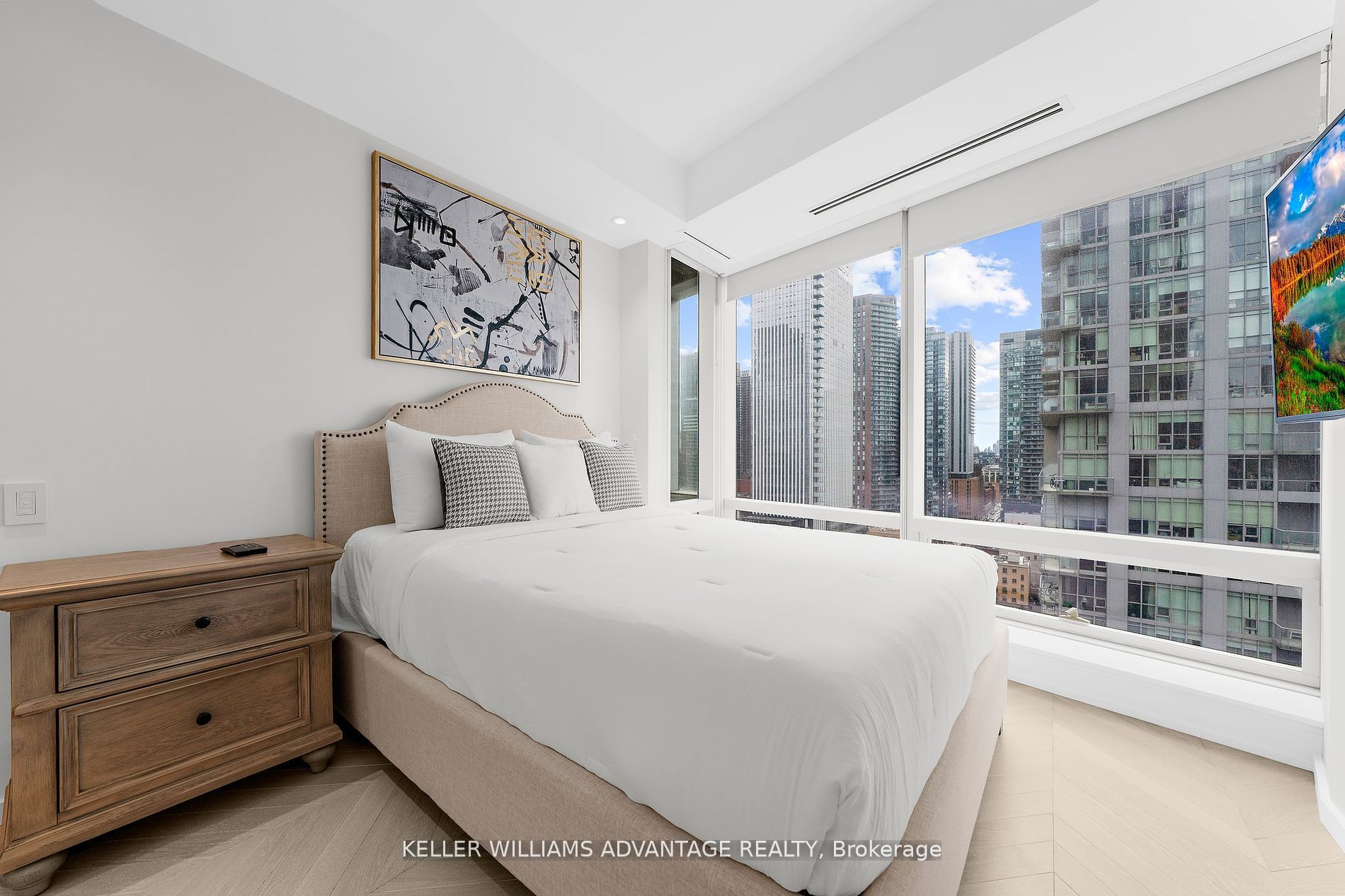 180 University Avenue, #2104