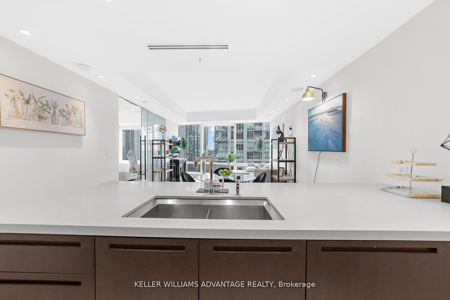 180 University Avenue, #2104