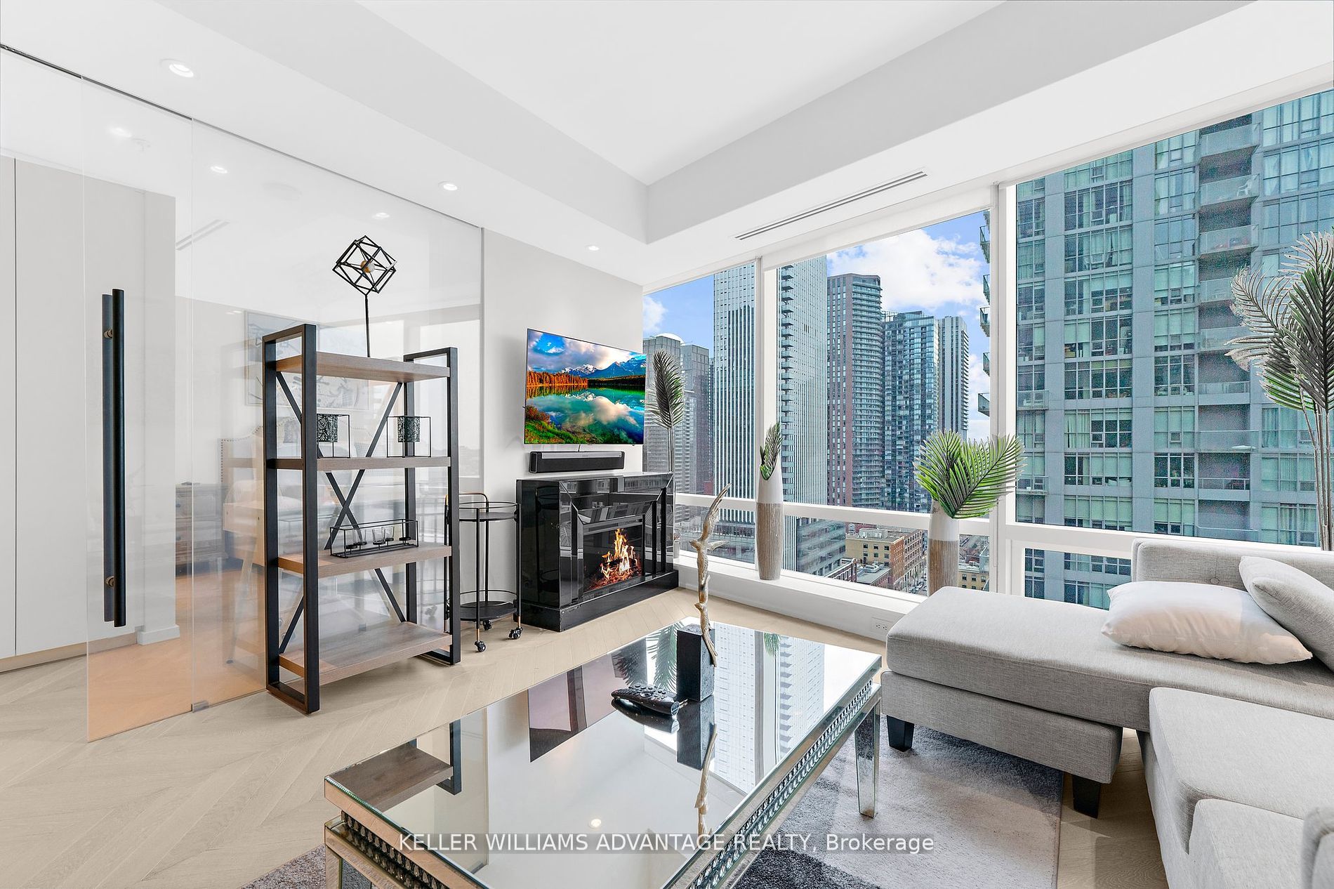 180 University Avenue, #2104