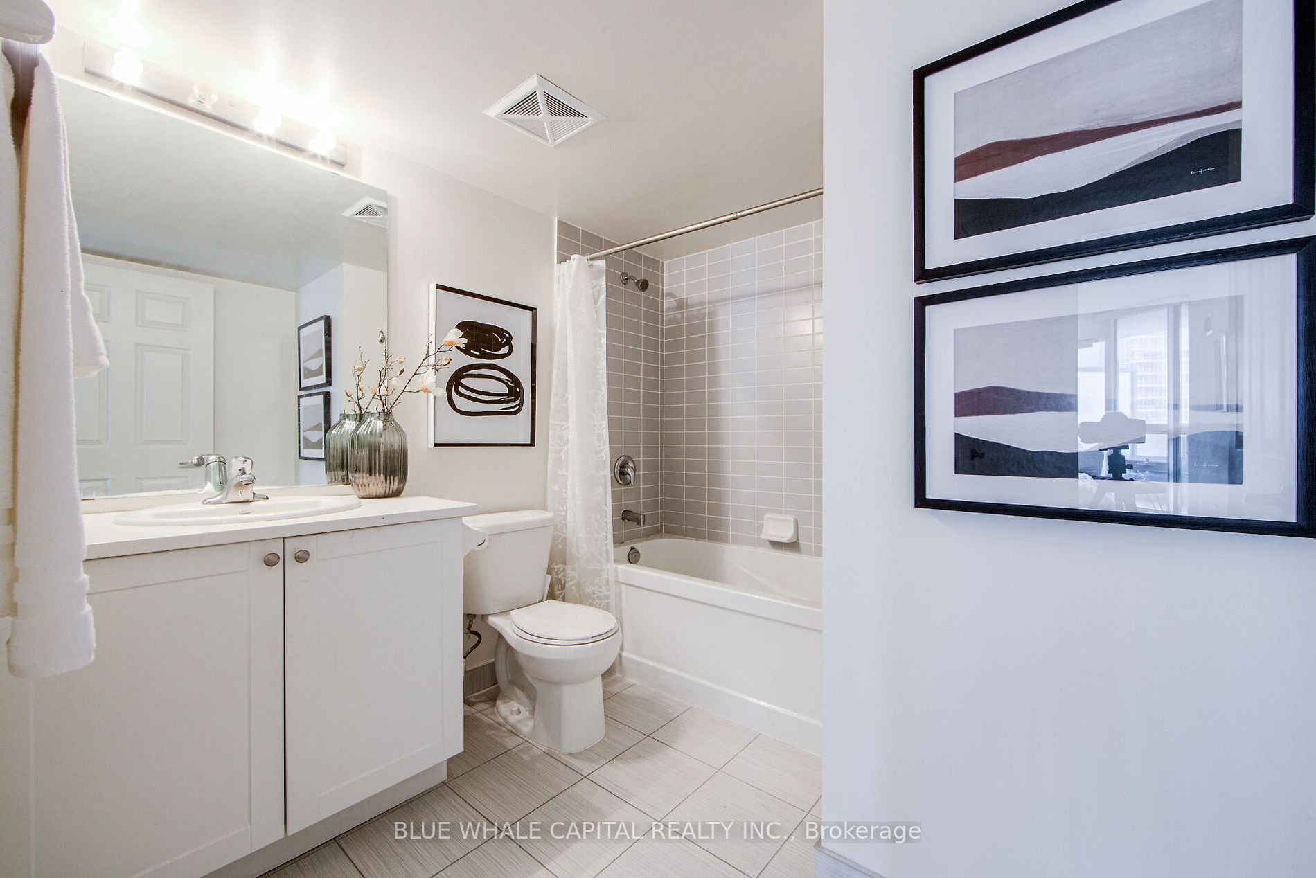 25 Lower Simcoe St, #1128