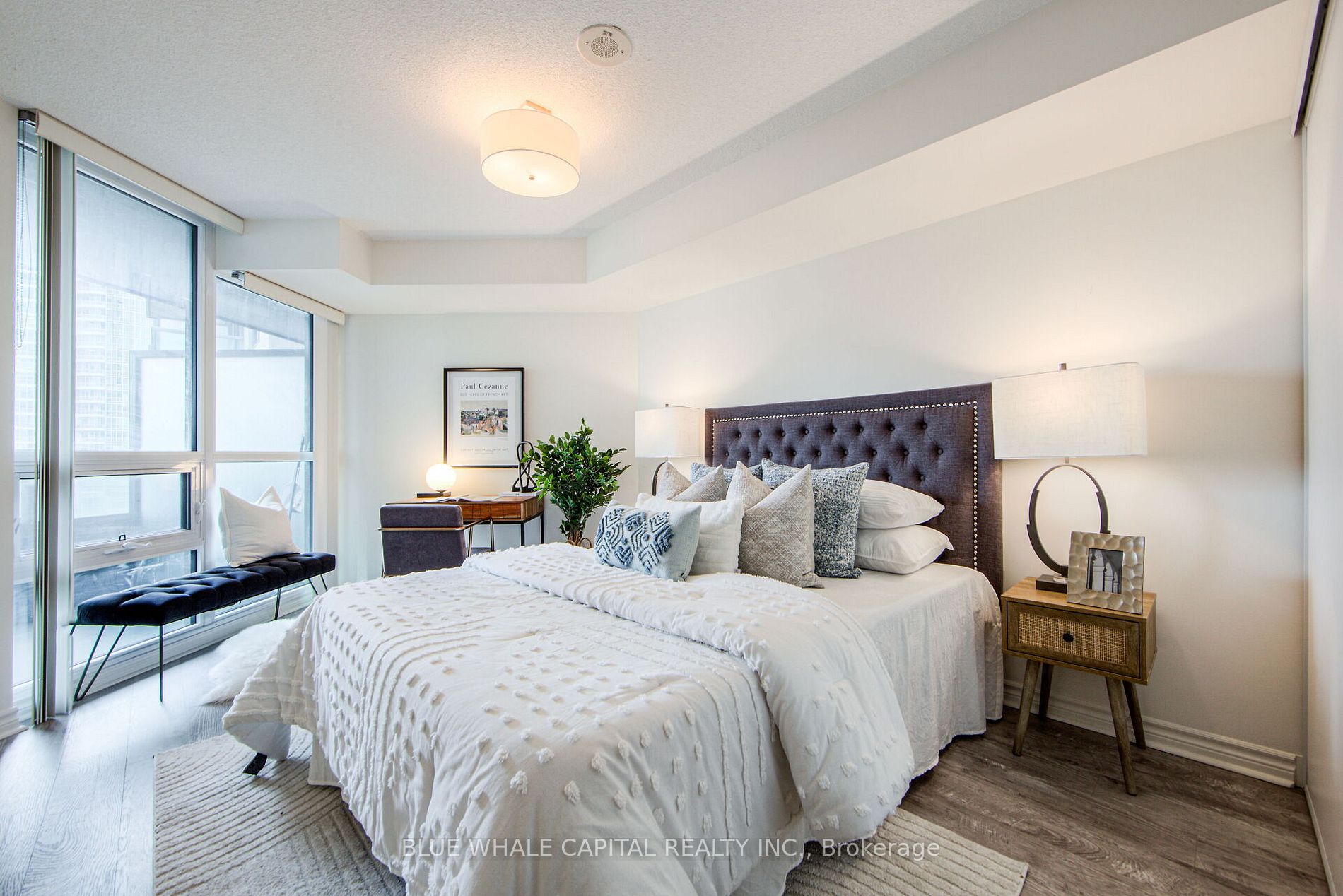 25 Lower Simcoe St, #1128