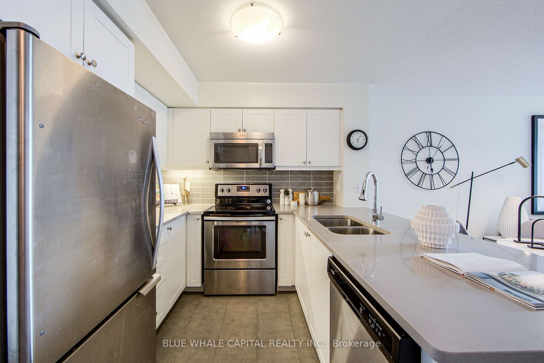 25 Lower Simcoe St, #1128