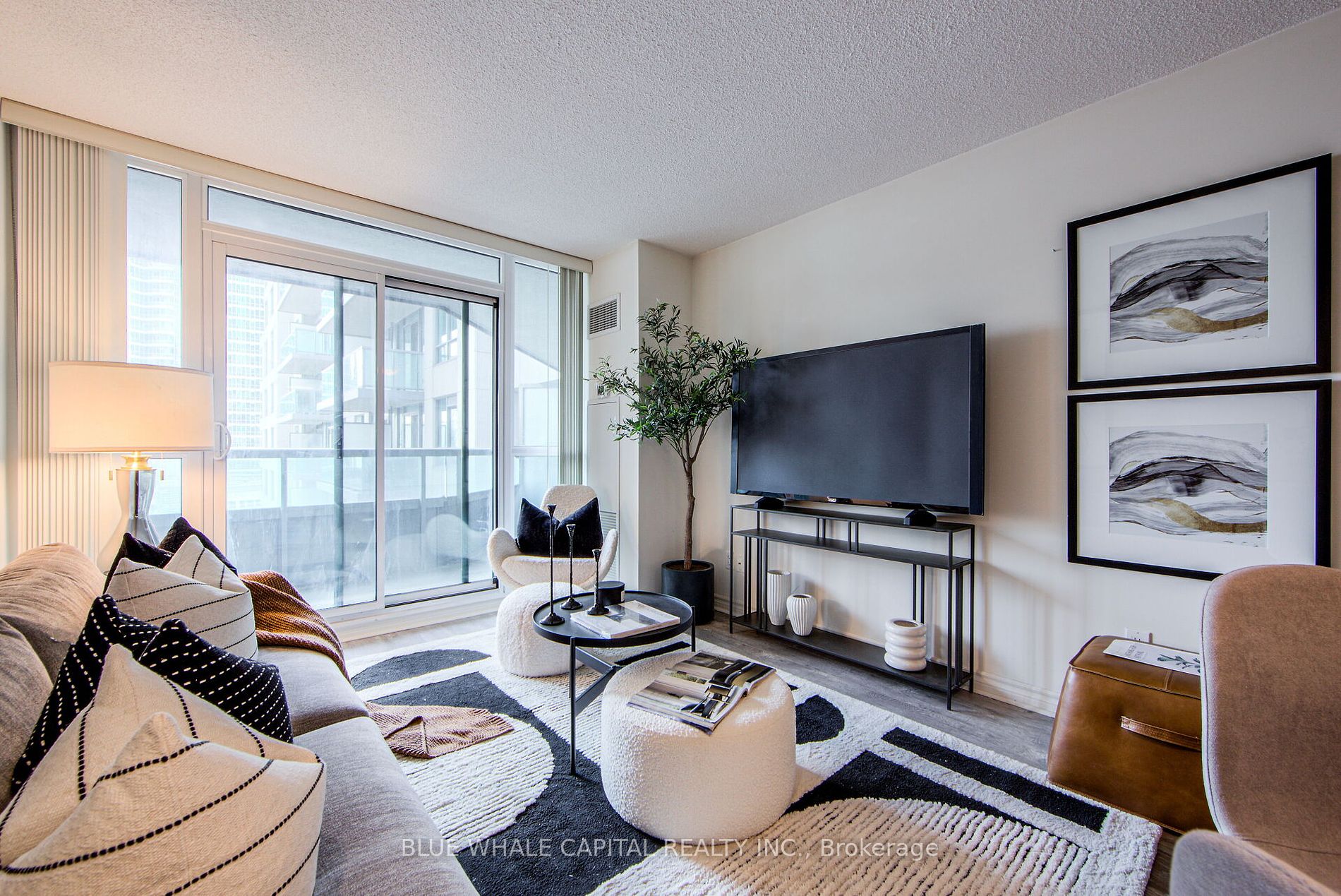 25 Lower Simcoe St, #1128