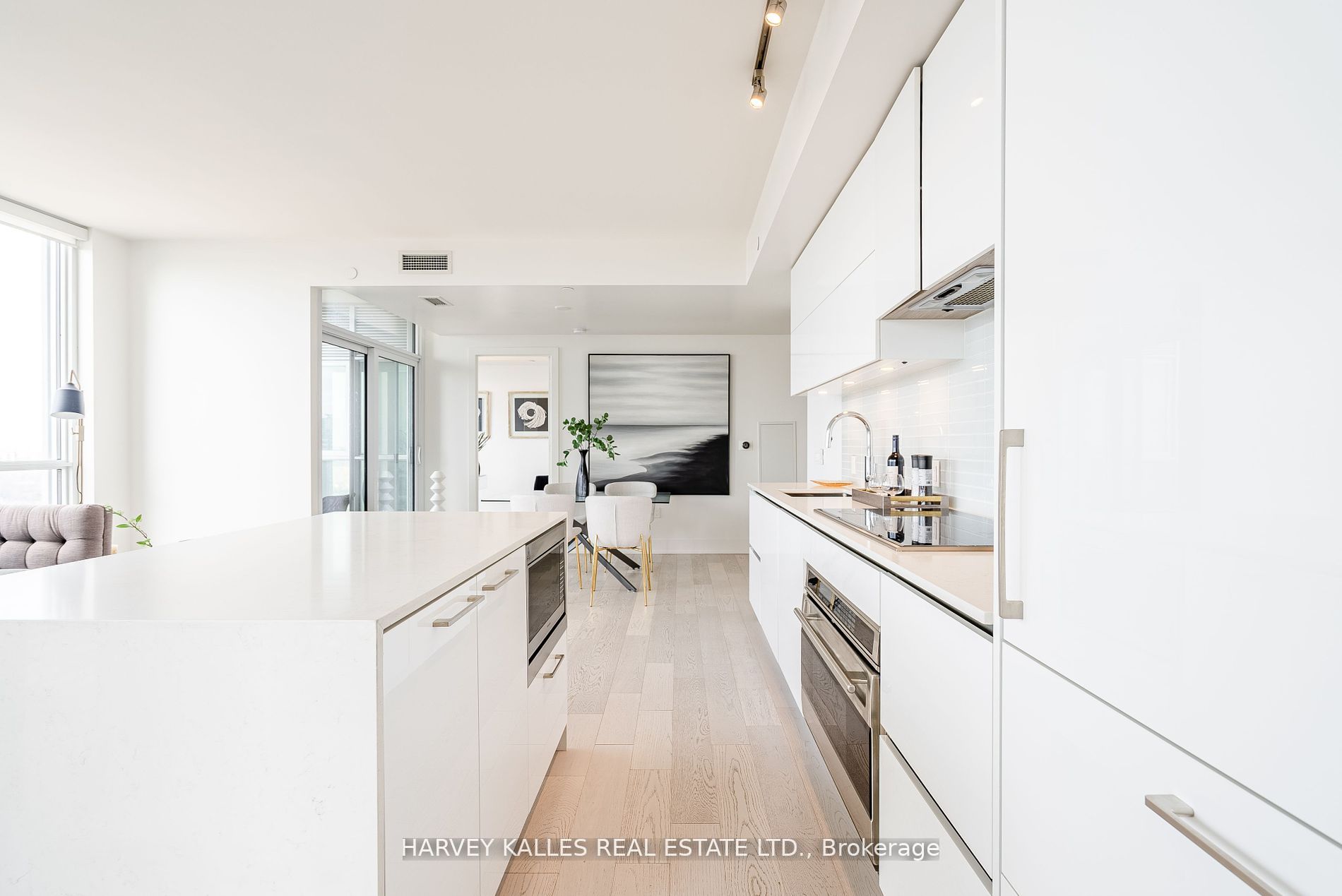 1 Yorkville Ave, #4101