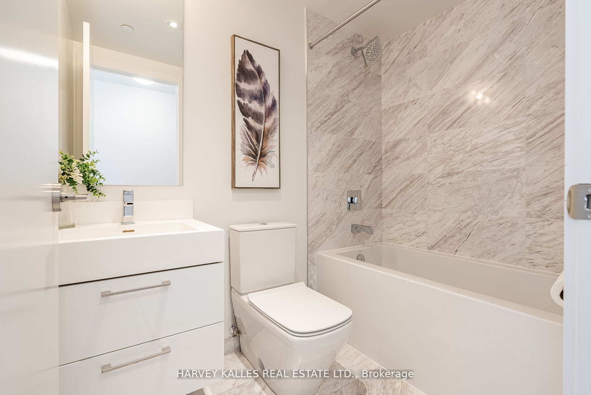 1 Yorkville Ave, #4101