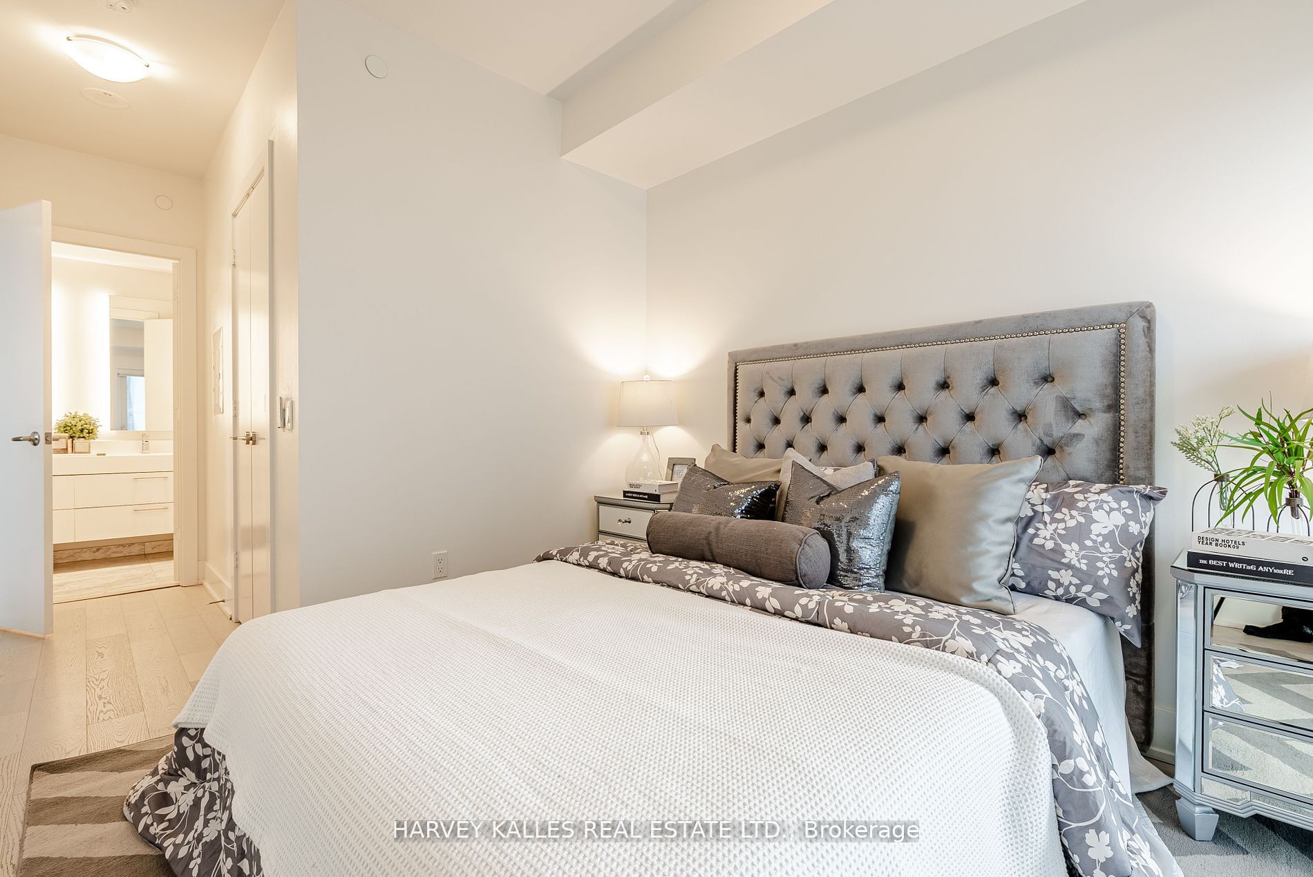 1 Yorkville Ave, #4101