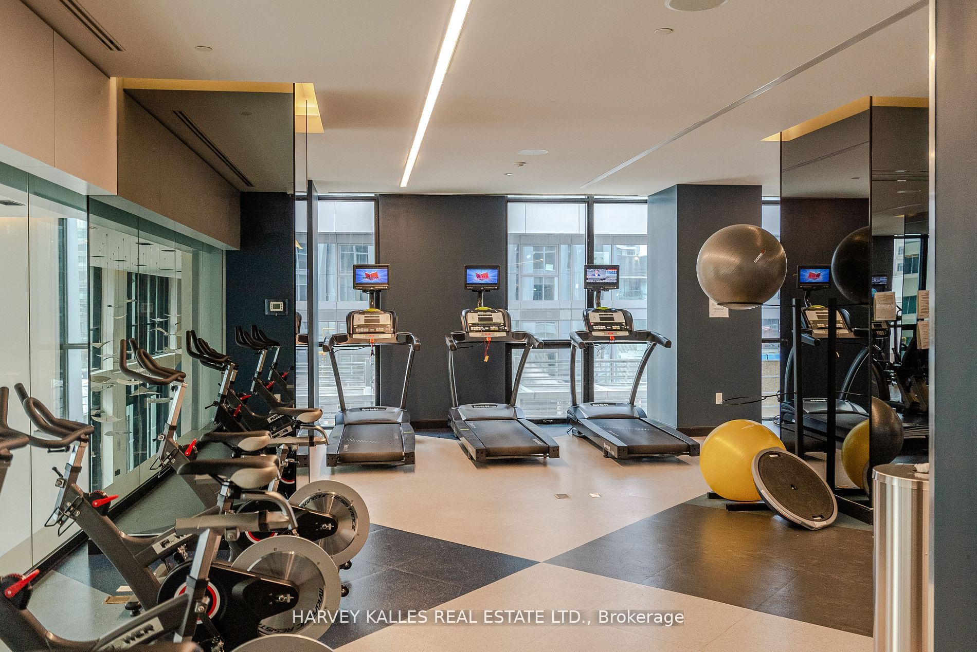 1 Yorkville Ave, #4101