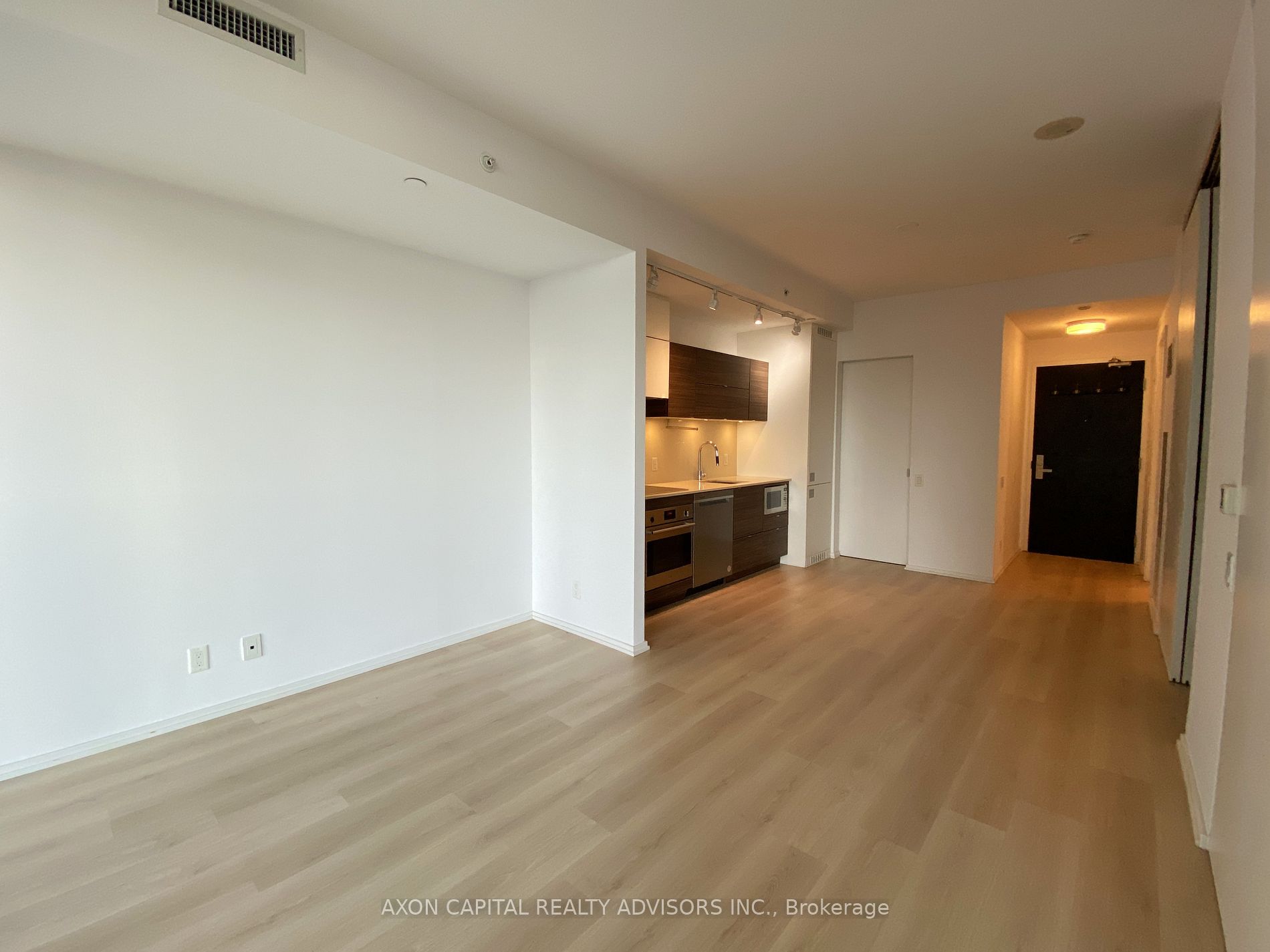 125 Peter St, #2007