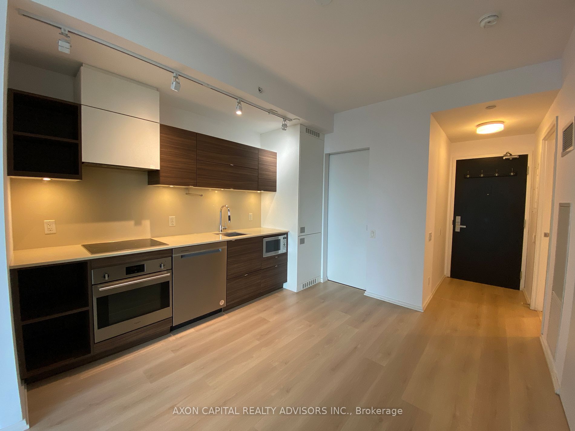 125 Peter St, #2007