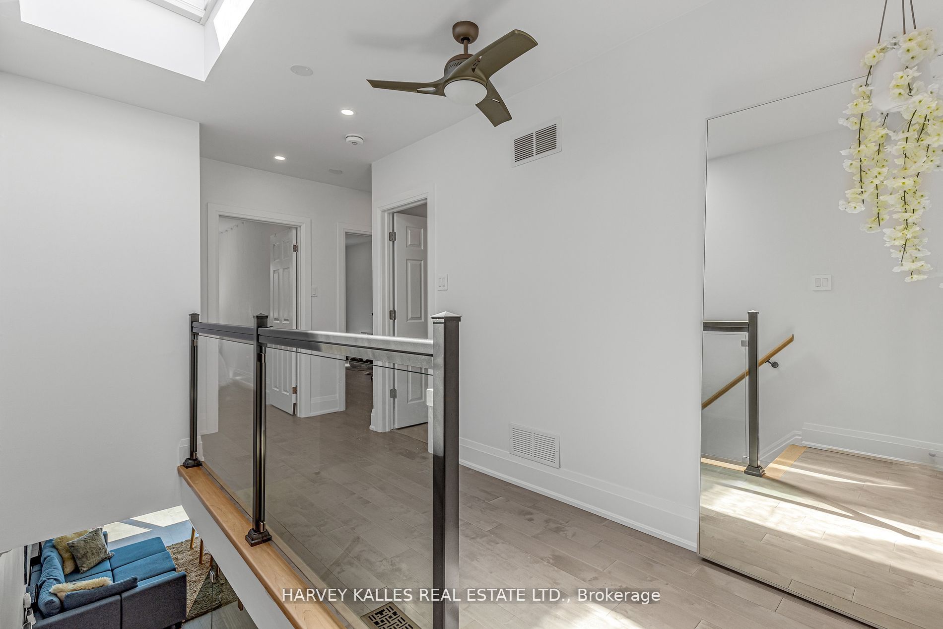 86 Castlefield Ave