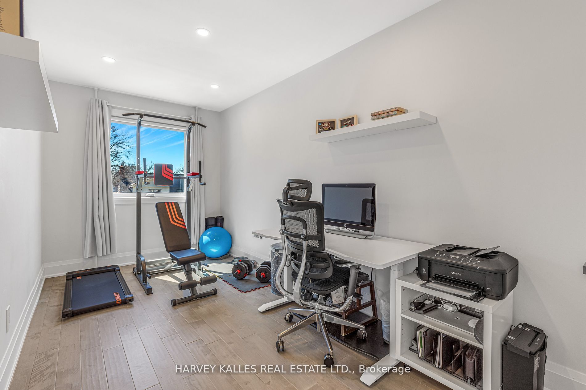 86 Castlefield Ave