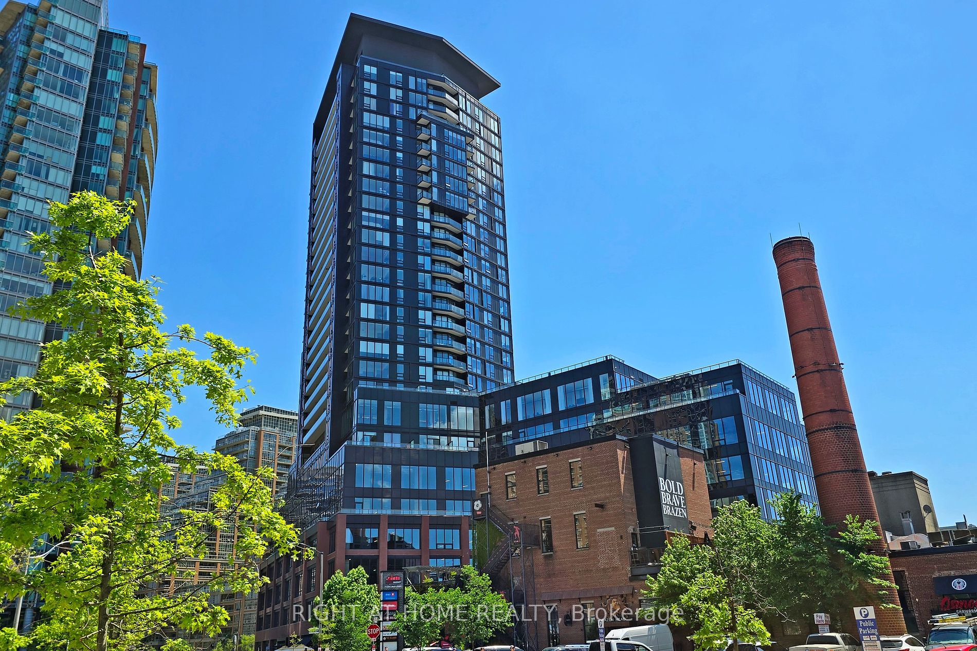 135 East Liberty St, #1304
