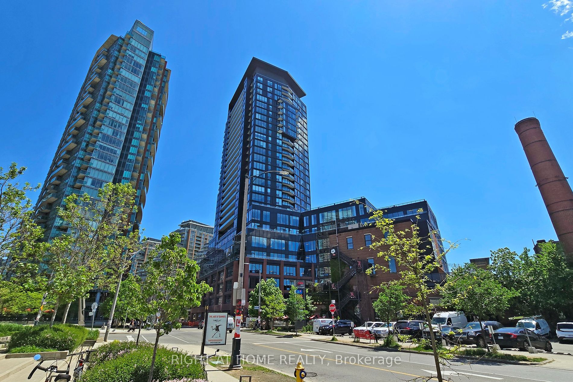 135 East Liberty St, #1304