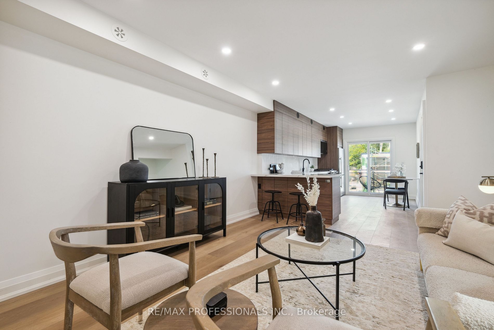 134 Argyle Street #2nd Flr