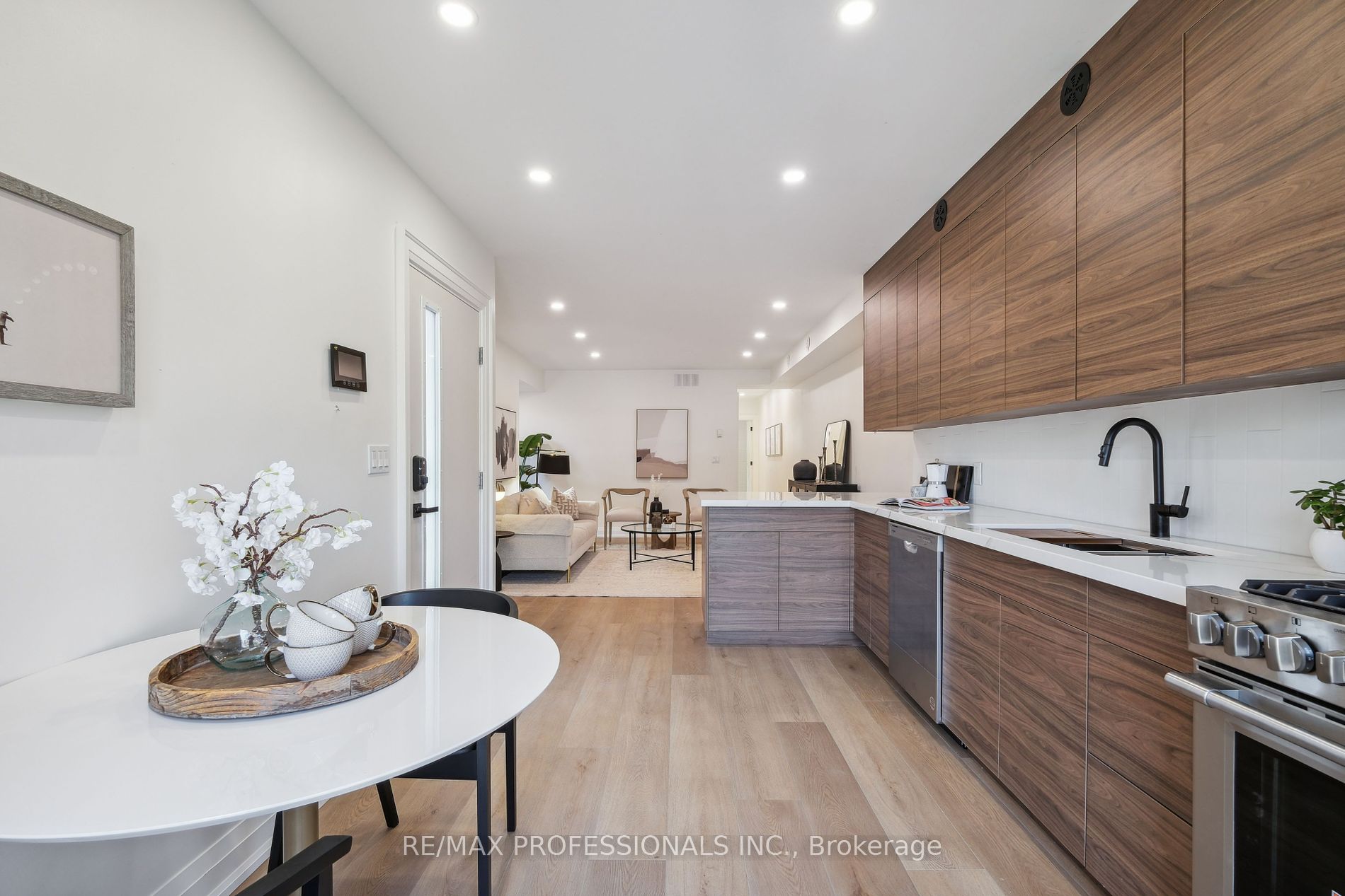 134 Argyle Street #2nd Flr