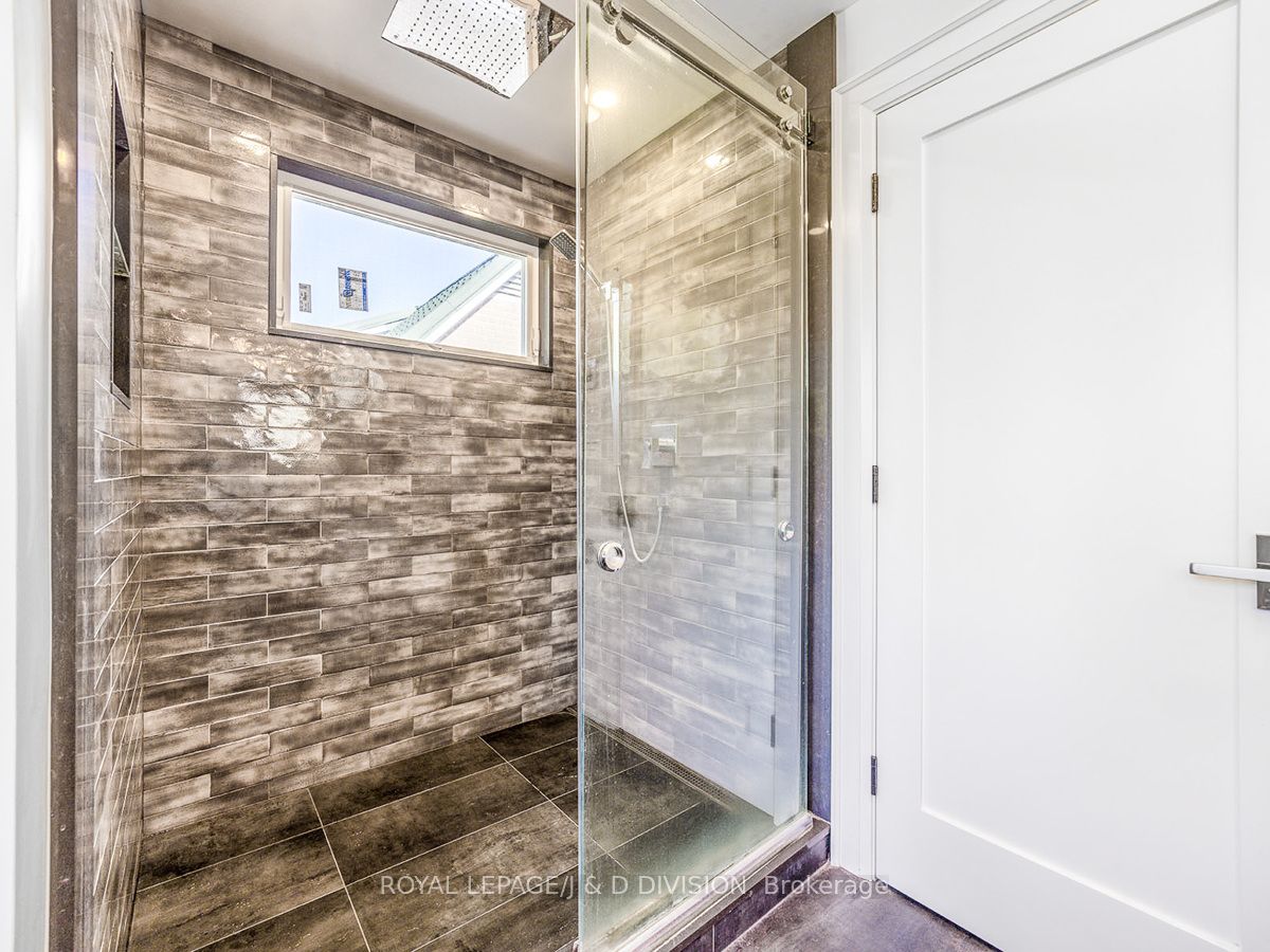 30 Broadleaf Road