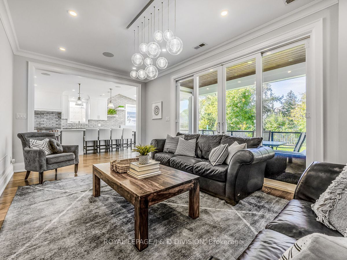 30 Broadleaf Road