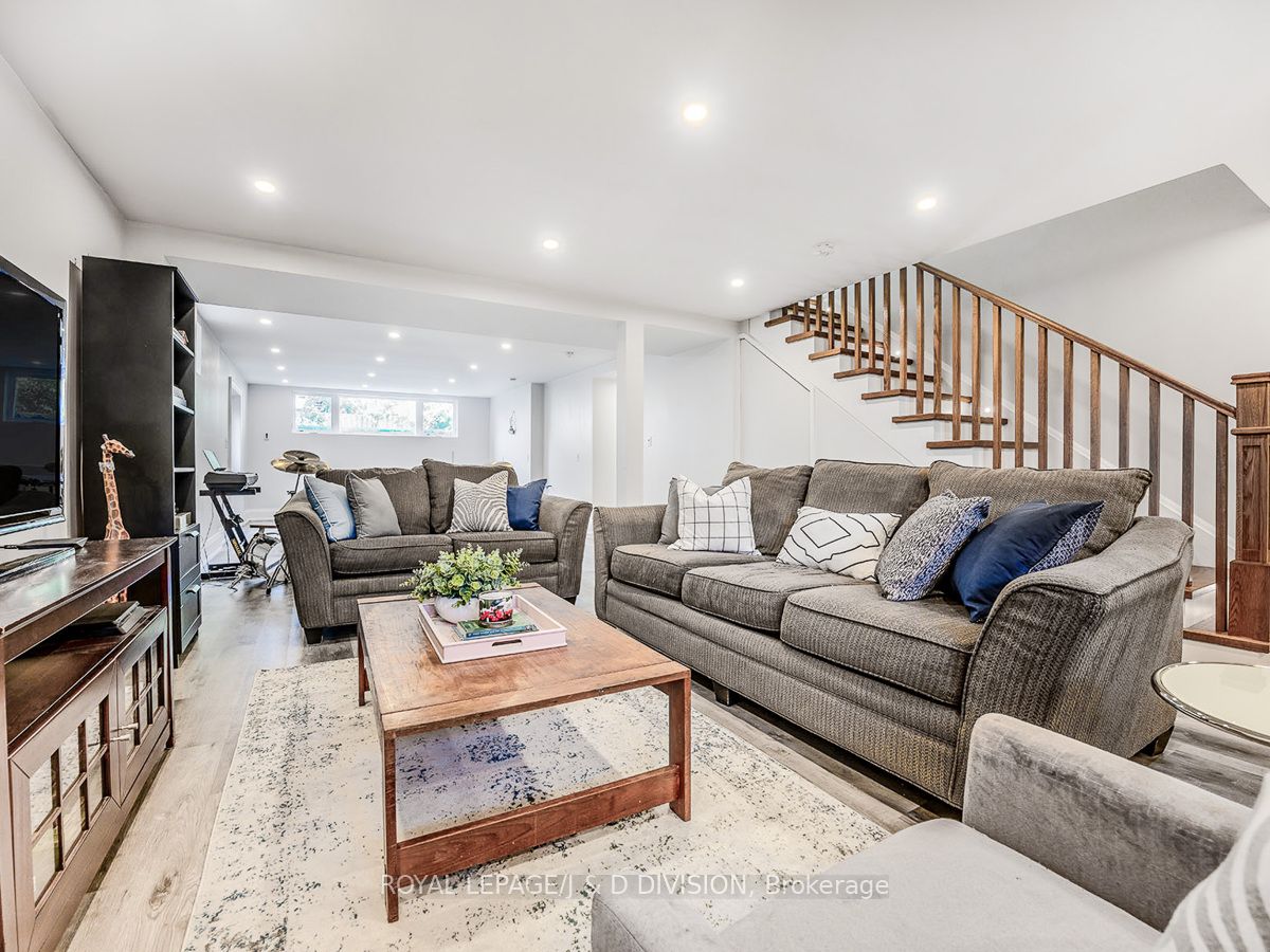 30 Broadleaf Road