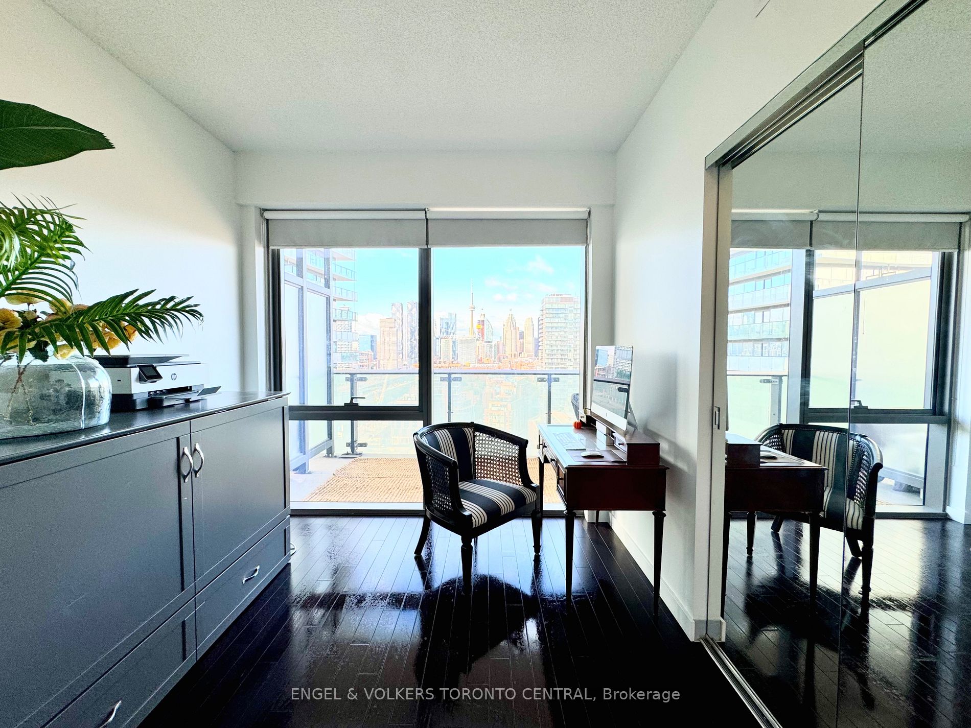 390 Cherry St, #2202