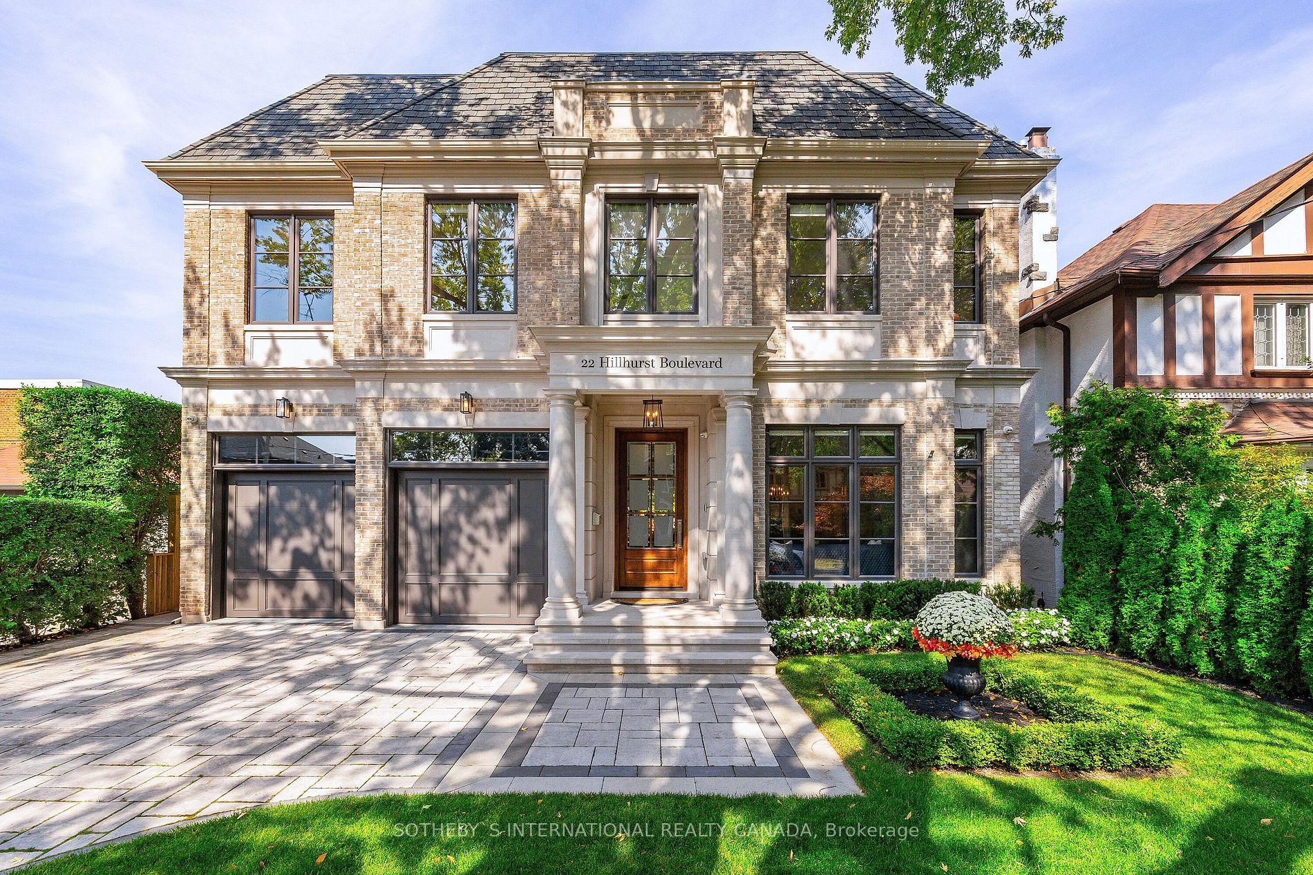 22 Hillhurst Blvd