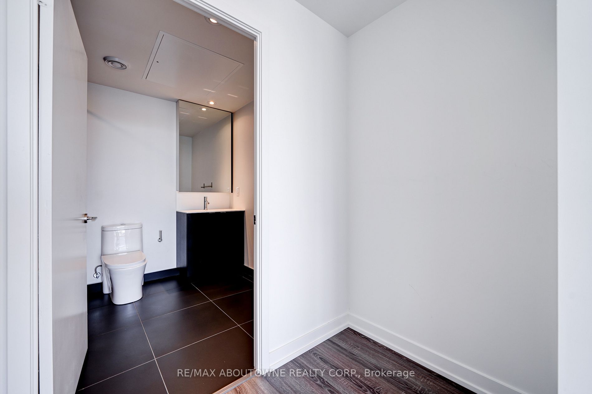 20 Edward St, #1503