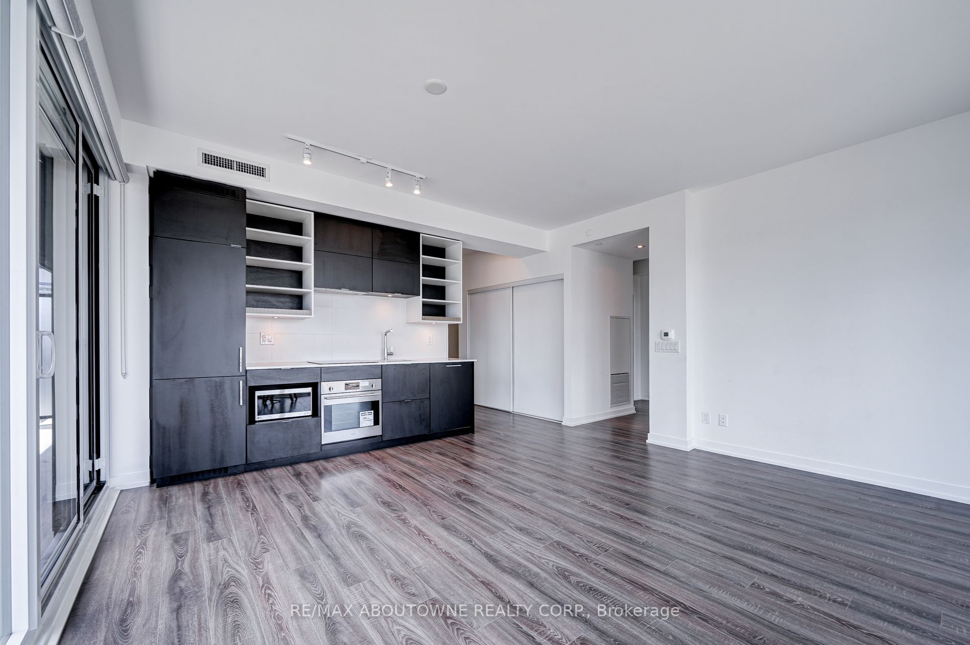 20 Edward St, #1503