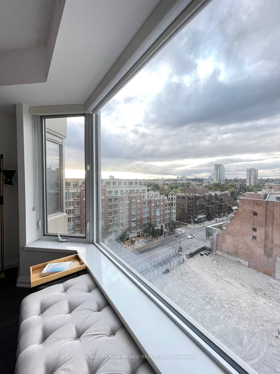 155 Yorkville Ave, #1003