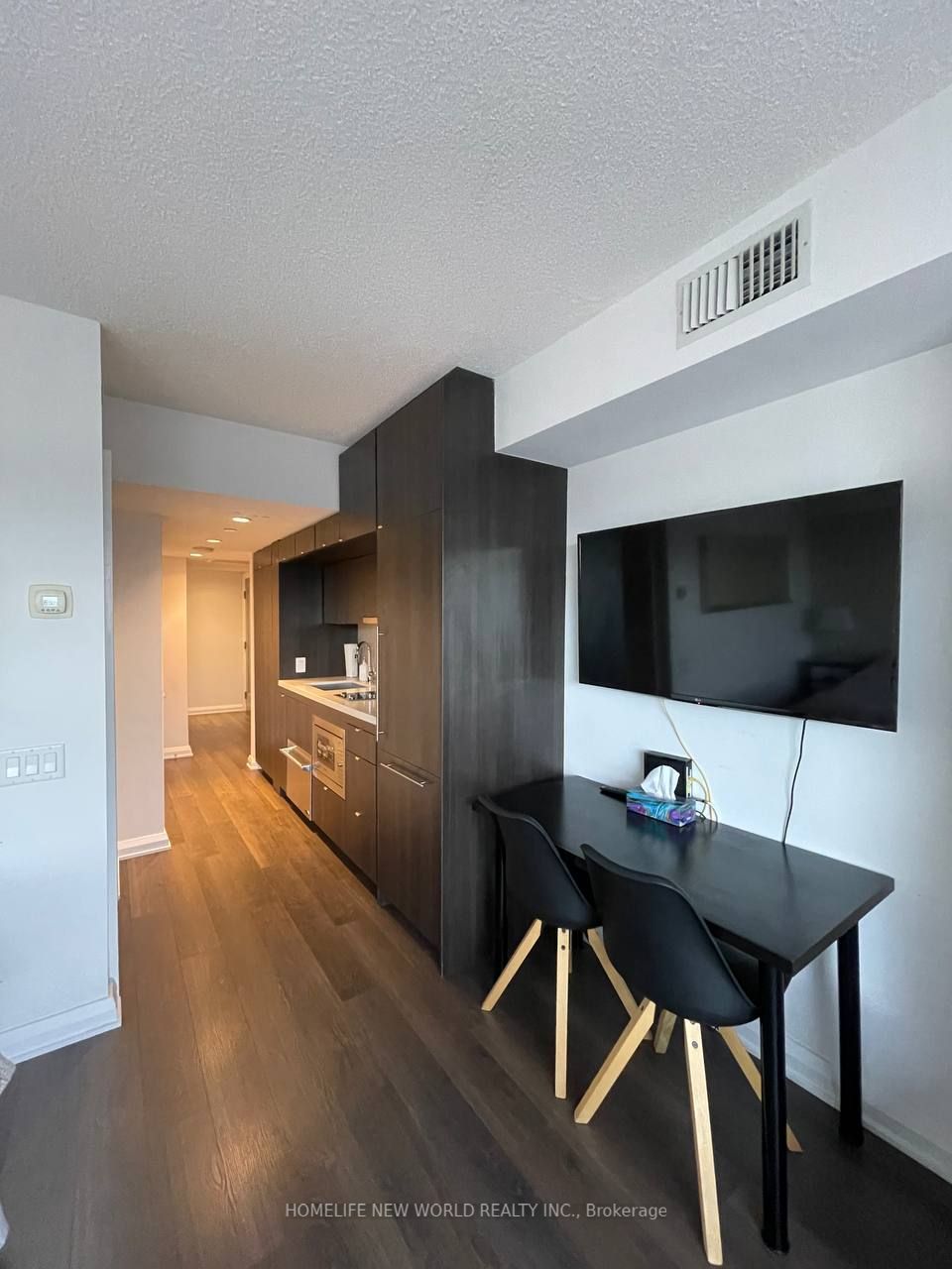 155 Yorkville Ave, #1003