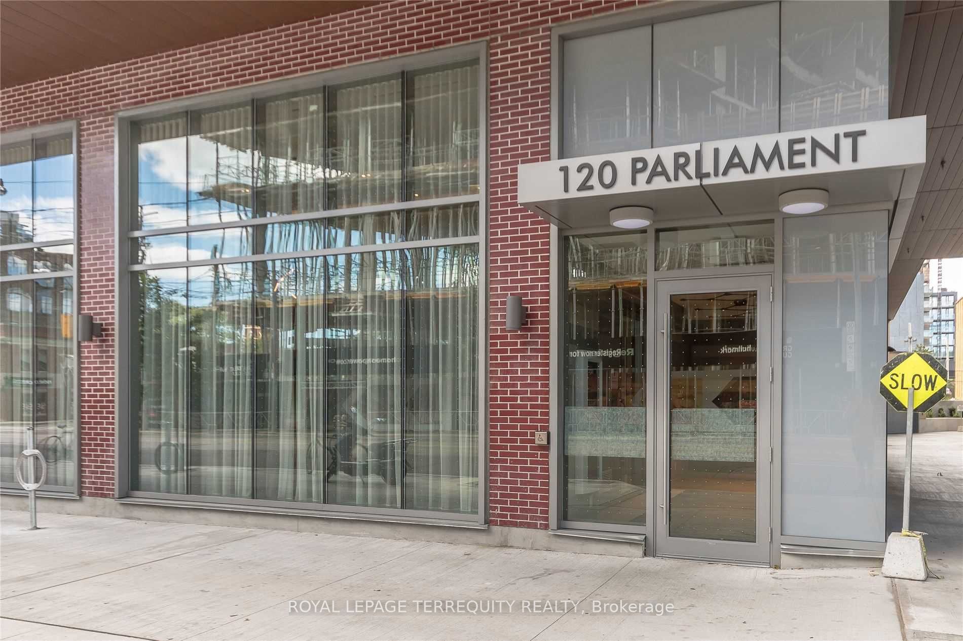 120 Parliament St, #421