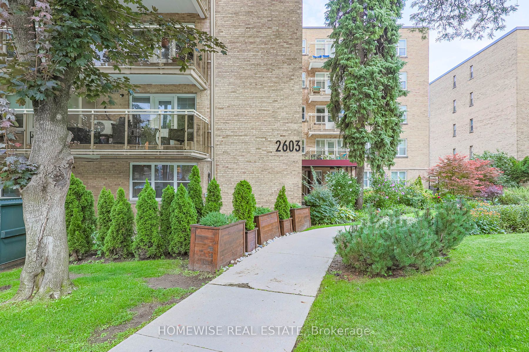 2603 Bathurst St, #308