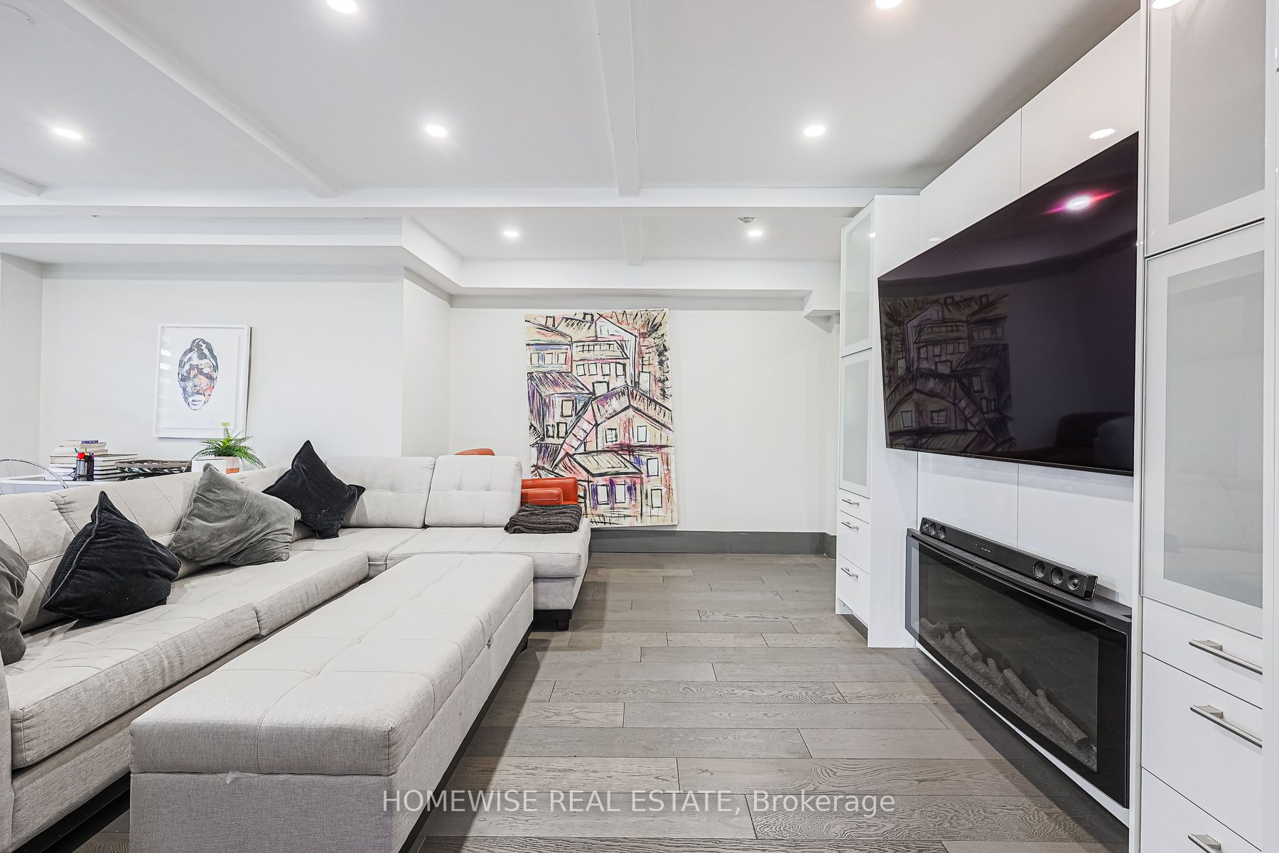 2603 Bathurst St, #308