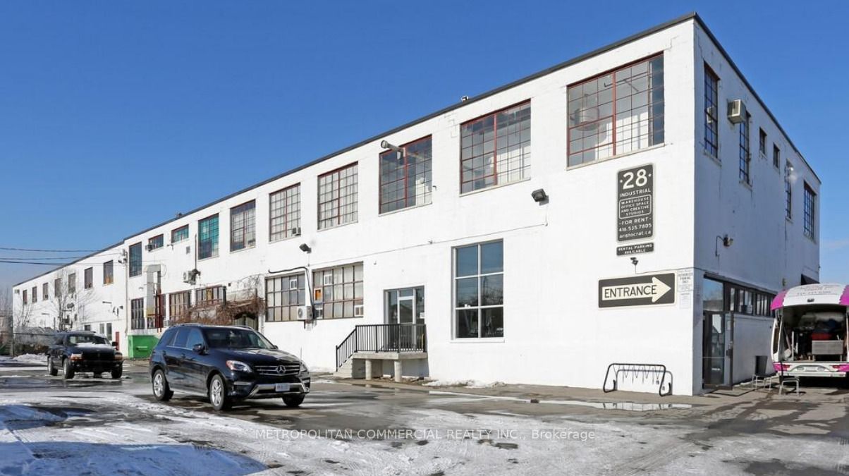 28 industrial St, #119