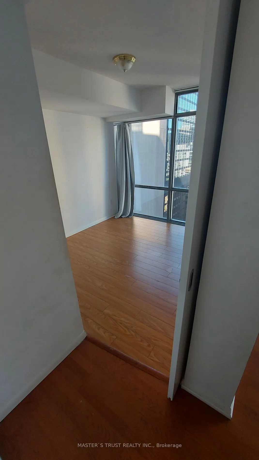 38 Grenville St, #1807