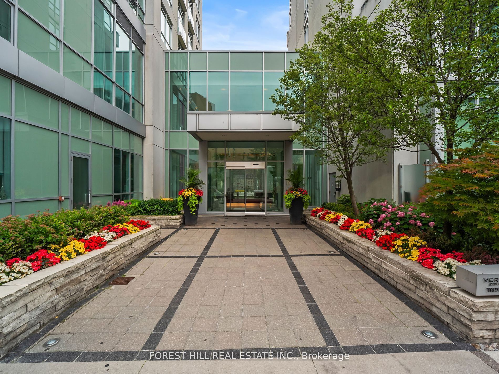 120 Homewood Ave, #1008