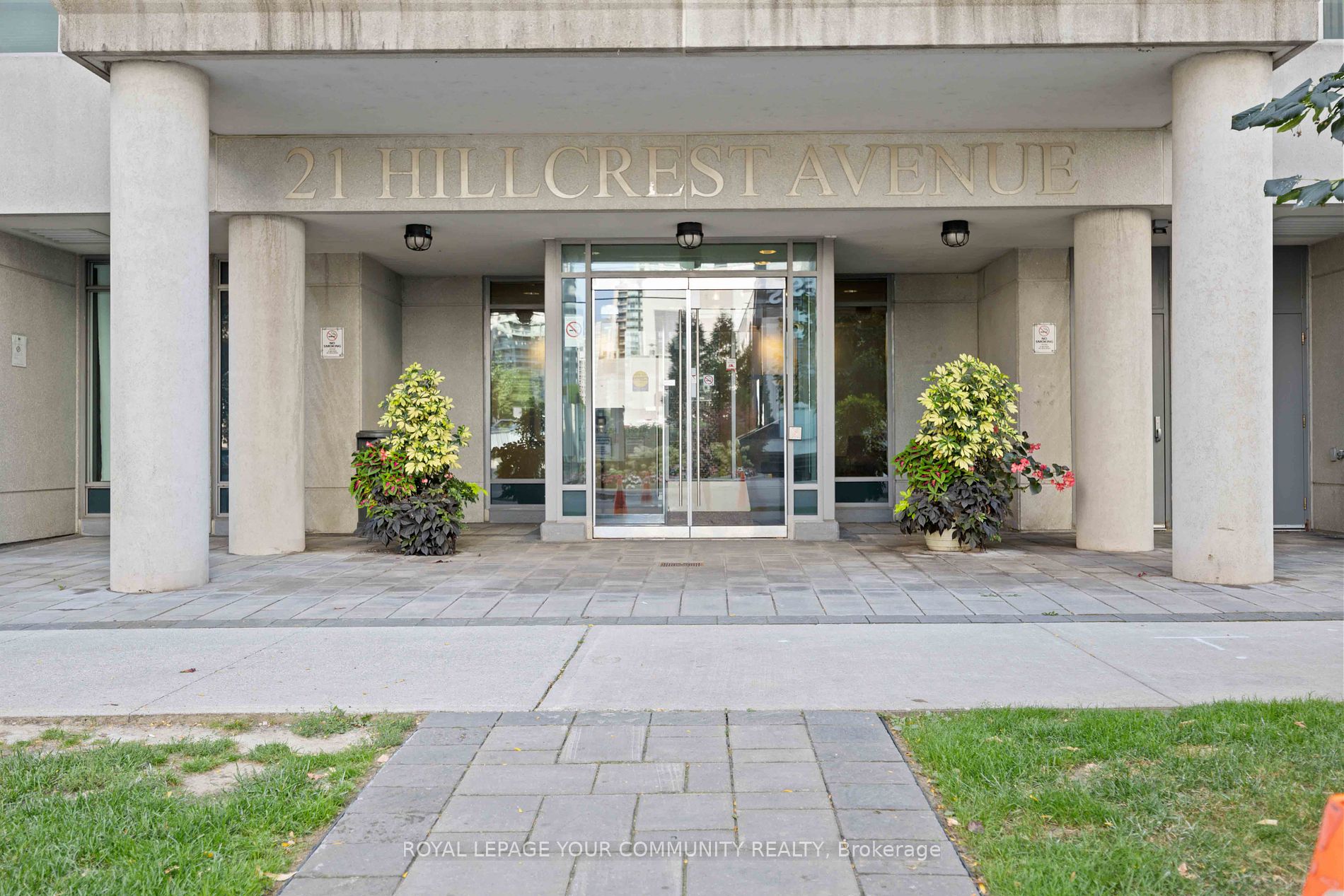 21 Hillcrest Ave, #404