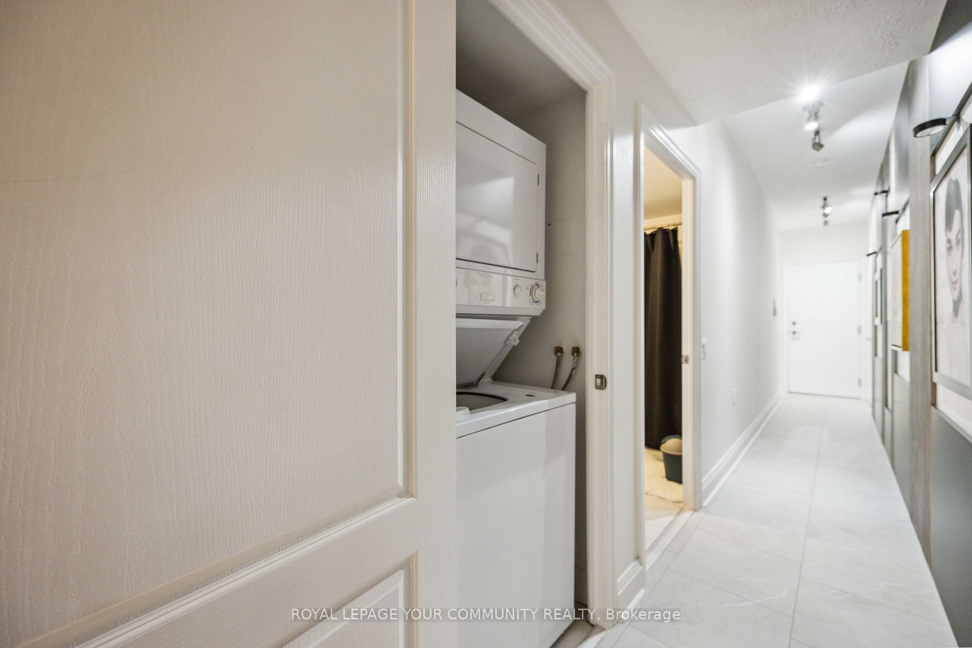 21 Hillcrest Ave, #404