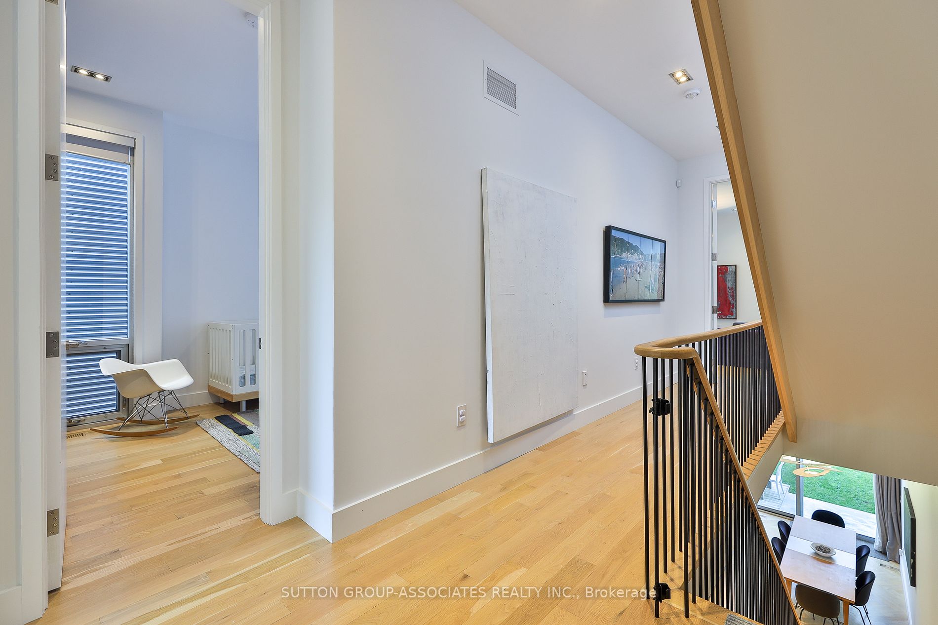 22 Mitchell Ave