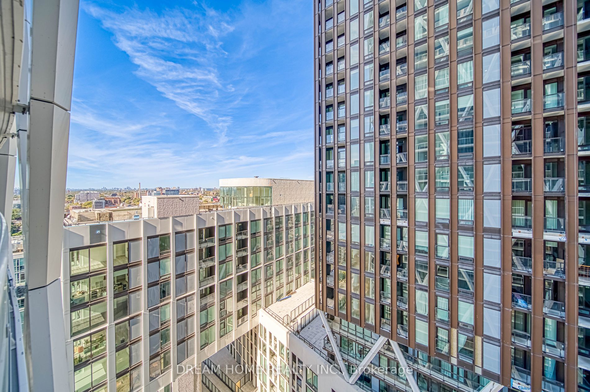 230 Simcoe St, #1921