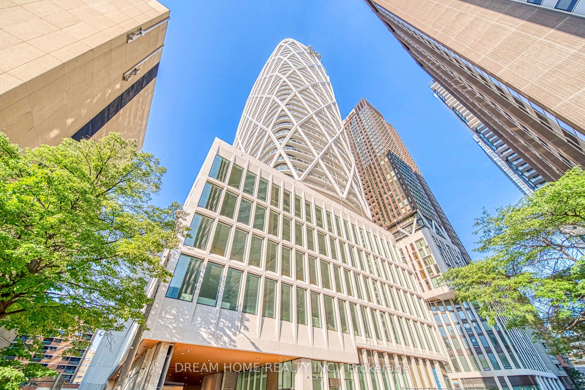 230 Simcoe St, #1921