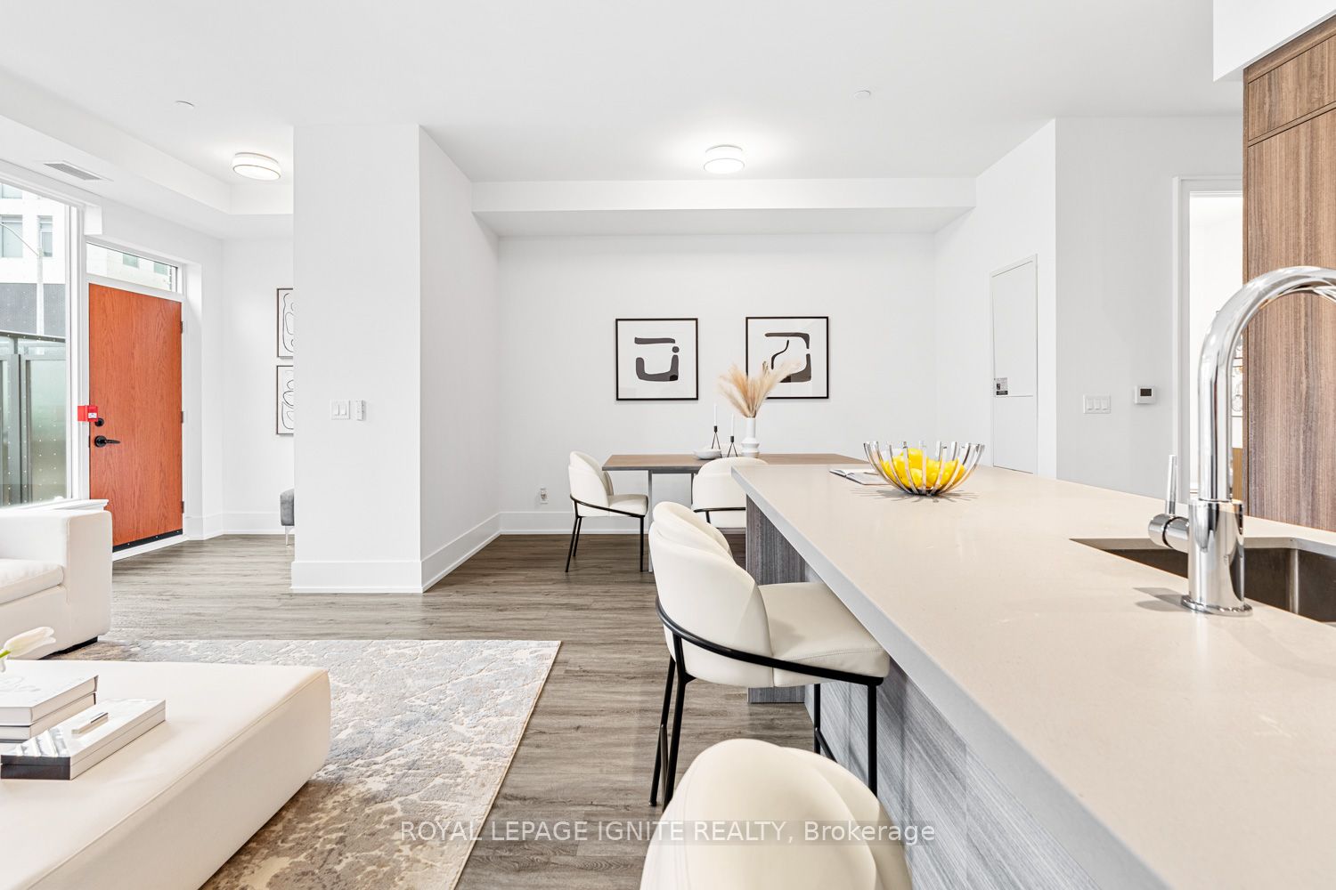 25 Adra Grado Way, #112