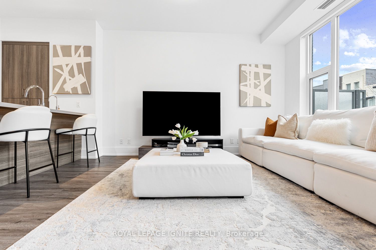25 Adra Grado Way, #112