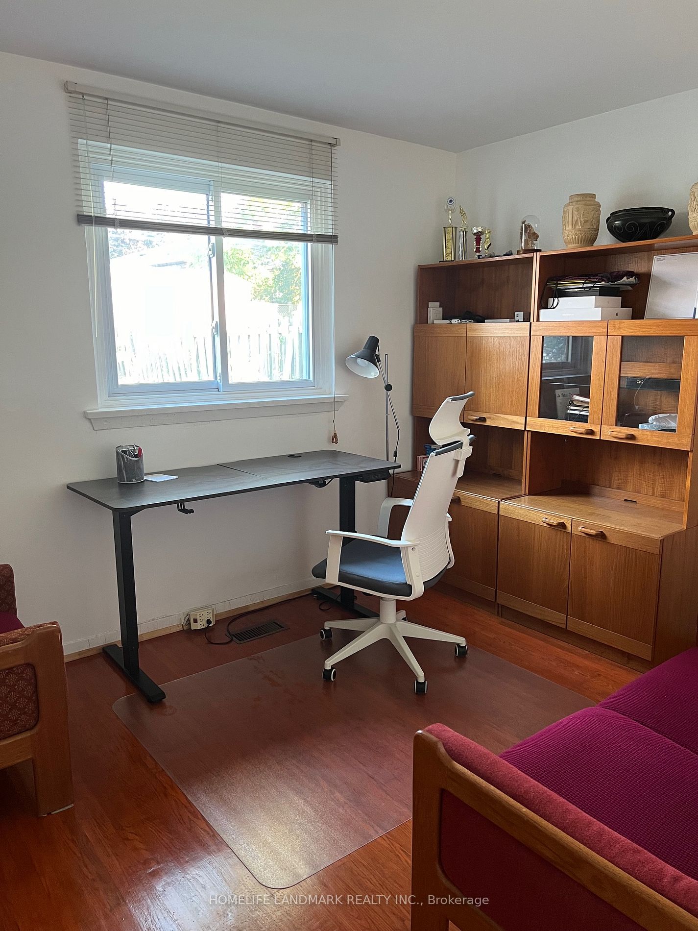 202 Lynedock Cres