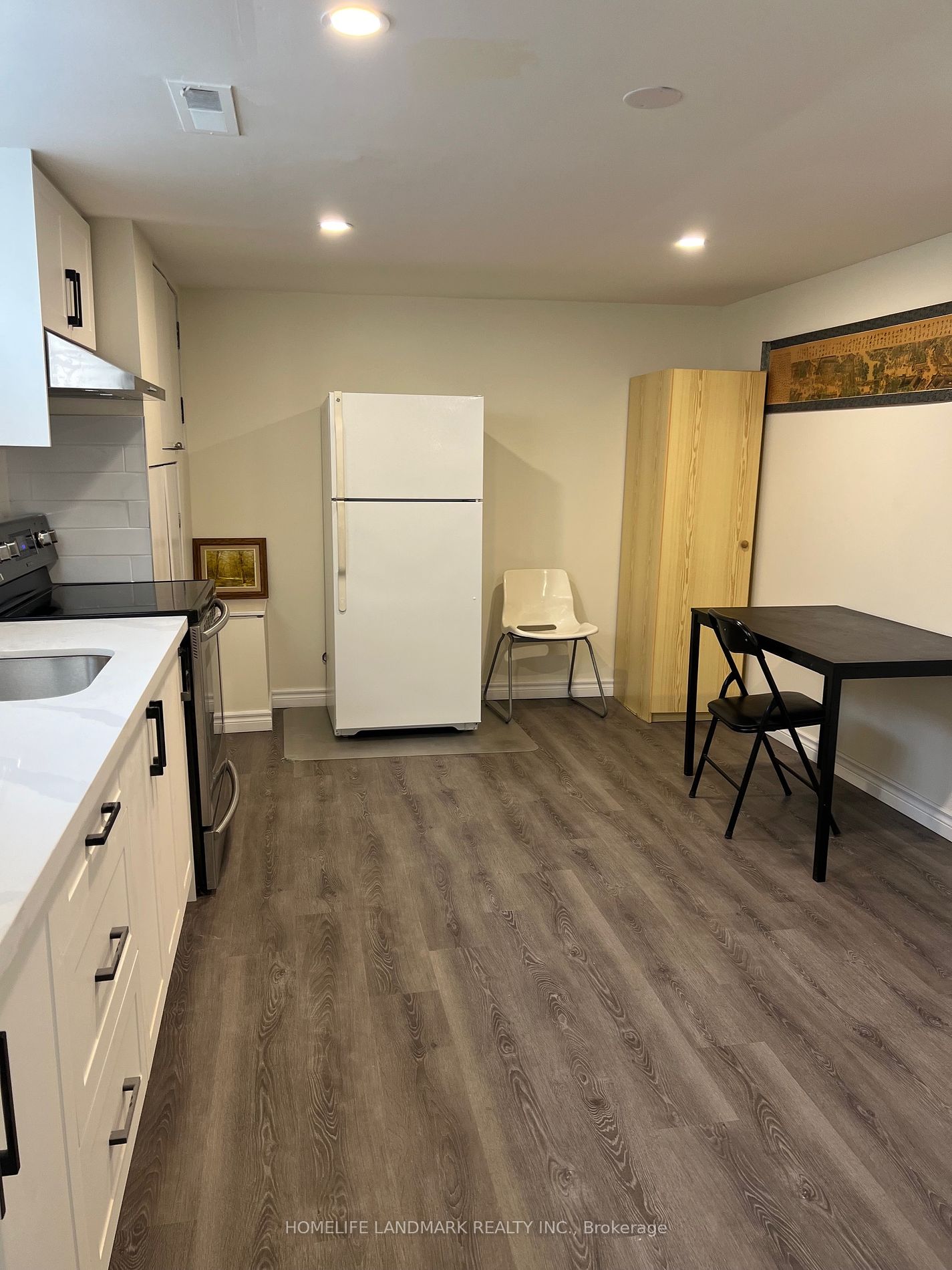 202 Lynedock Cres