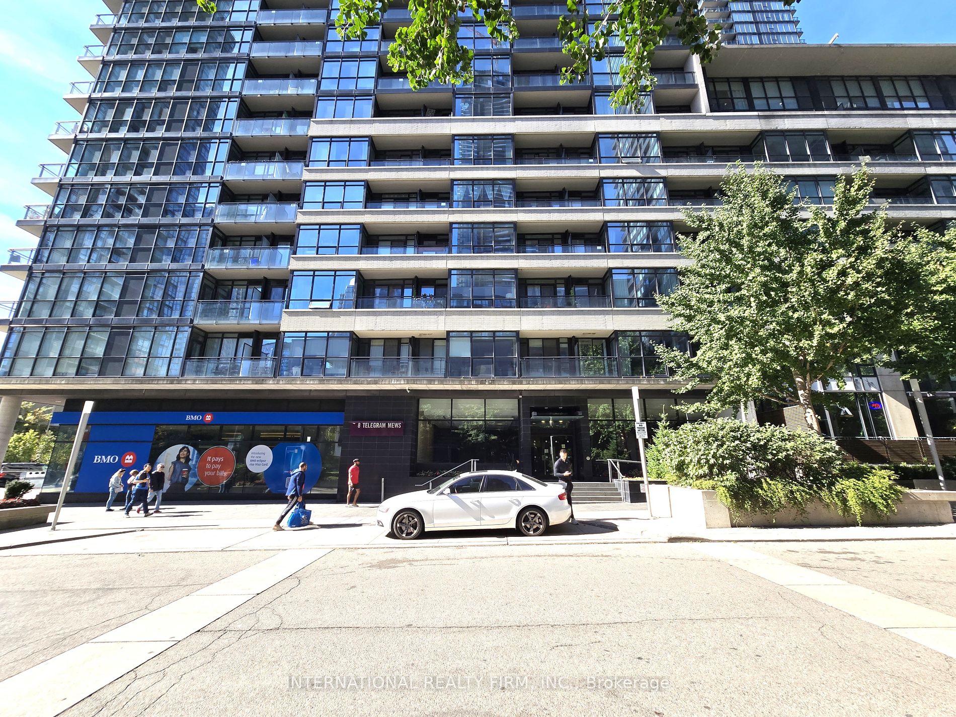 8 Telegram Mews, #703