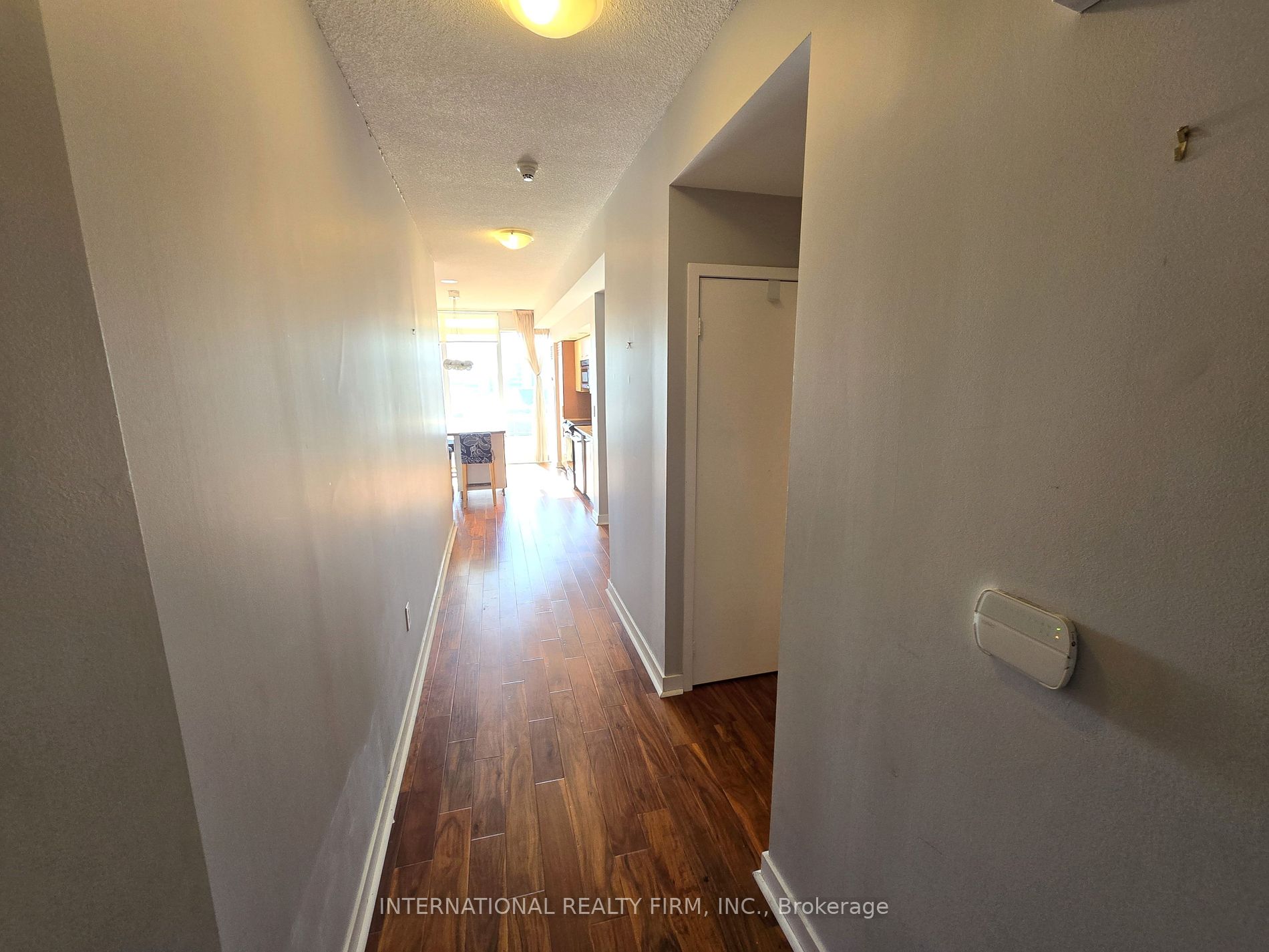 8 Telegram Mews, #703