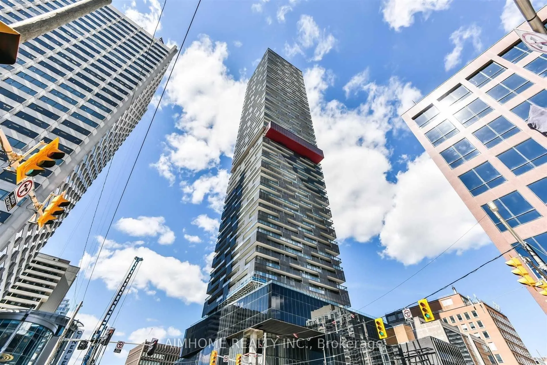 8 Eglinton Ave E, #3111
